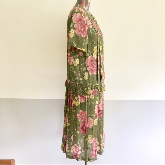 🌷VINTAGE 80s Floral Pleated Skirt Set - Picture 2 of 6